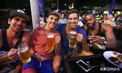 南美是疫情最晚侵袭的大洲，为何巴西疫情会如此严重？