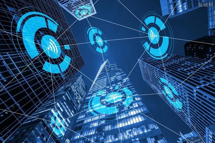 开网站靠什么赚钱 流量与广告投放至关重要