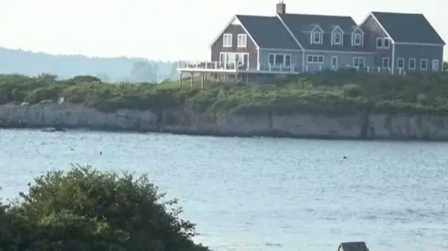 纽约女总裁被大白鲨咬死，当地为何不关闭任何海滩？