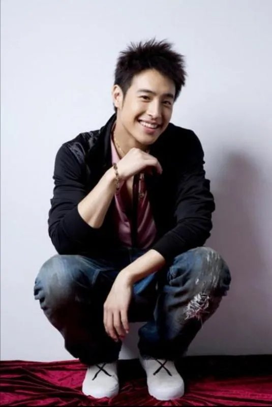 潘玮柏老婆的事件是否会影响潘的形象和前途？