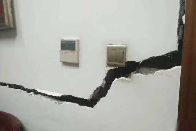 阿坝州为什么老是地震?