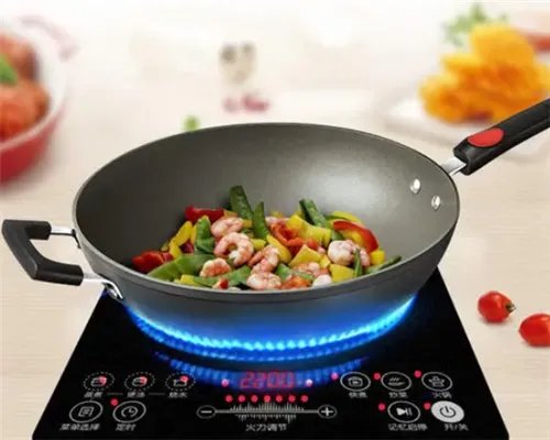 电磁炉不热还一直响是什么原因