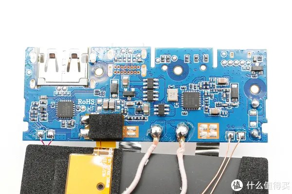 紫米移动电源拆解