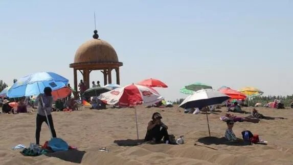 新疆发布今年首个高温预警 乌鲁木齐最高气温接近30℃