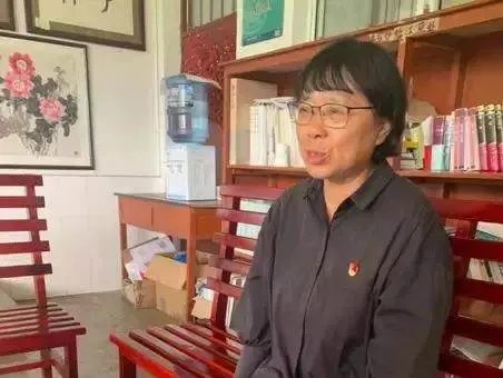 17岁的张桂梅校长,这样的人物你想对她说什么?