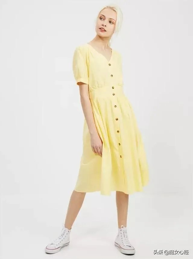 最近被“淡黄色的长裙”洗脑了，有没有淡黄色长裙推荐？