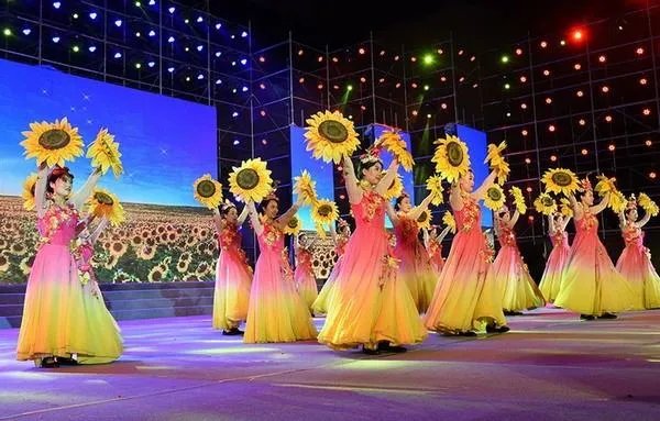 谁有历年央视元宵晚会节目单