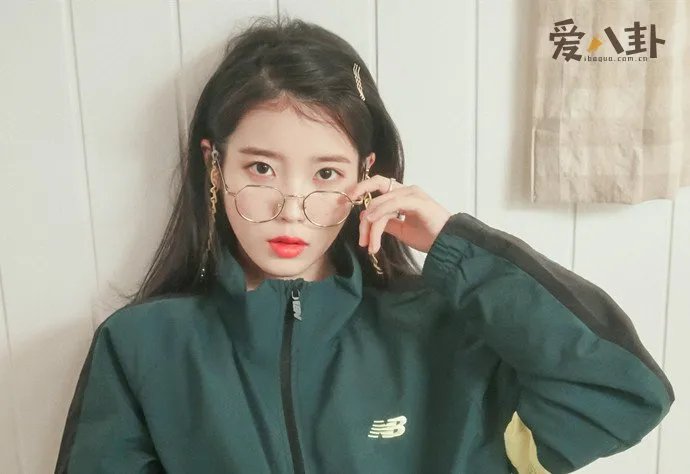 iu和银赫的照片事件 李知恩与银赫上过床了？