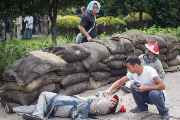 横店群演收费标准由100升至120元，120块的活在横店多吗？