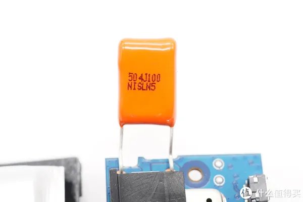 紫米移动电源拆解