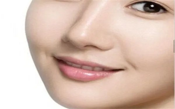 膨体隆鼻手术费用