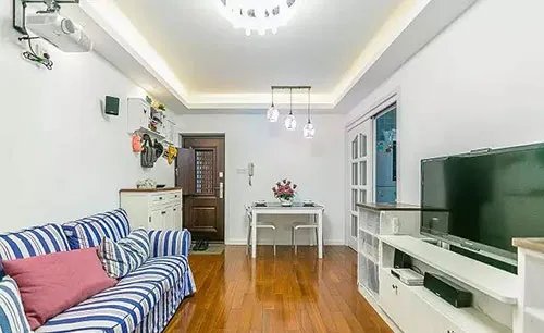 客厅装修吊顶效果图 用对吊顶让客厅更有格调