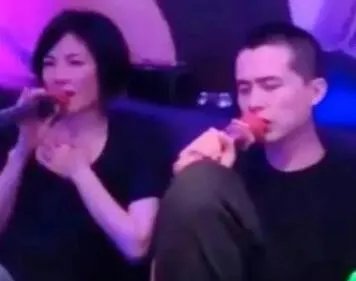 好友否认王菲谢霆锋分手是怎么回事 好友否认王菲谢霆锋分手是什么情况