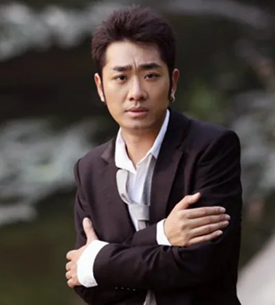 王凡瑞青春歌词赏析 公交车上的青春陪伴