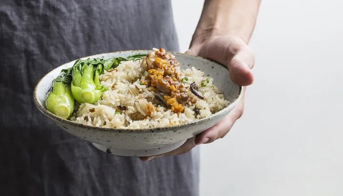 手抓饭是哪个民族的 手抓饭是哪个民族的特色美食