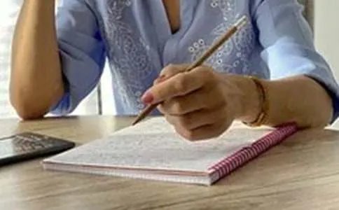 假文盲漫画的启示五年级作文500字