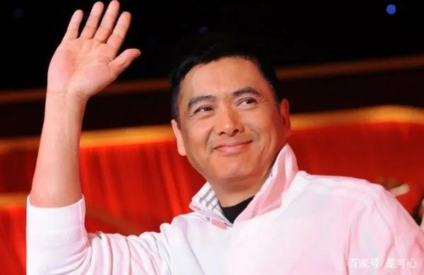 声称裸捐全部财产，灾难来临却一毛不拔，周润发是后悔了吗