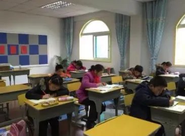 唐山一女子开补习班致多人阳性被刑拘，她是以怎样的罪名被刑拘的？