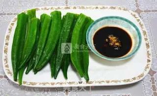 白灼秋葵