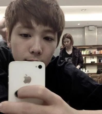 李弘基的妹妹李智英晒合照 两人好基因引网友赞叹