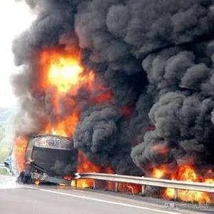 6月13日浙江温岭大溪一油罐车爆炸，目前情况如何？事故原因可能是什么？