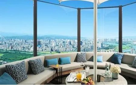 周杰伦豪宅曝光 小公举原来也是“壕爷”