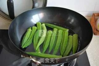 白灼秋葵