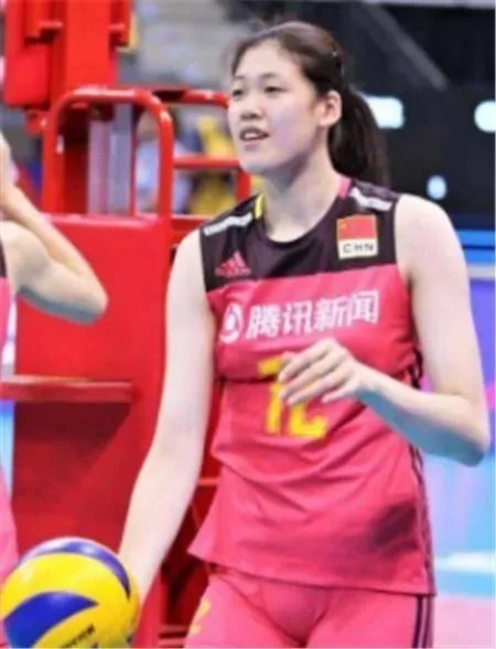 美国女排是什么水平,世联赛一场未输,怎么被中国打得溃不成军?