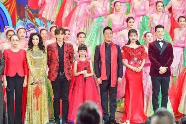 给我最新的央视春晚节目单