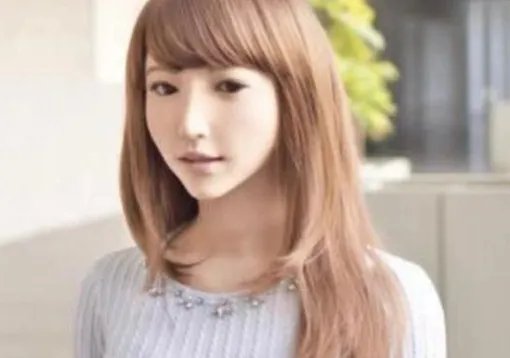 女性机器人正在热卖中，还能帮助解决生理需求（美女机器人）