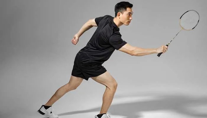 一支羽毛球上通常有几根羽毛