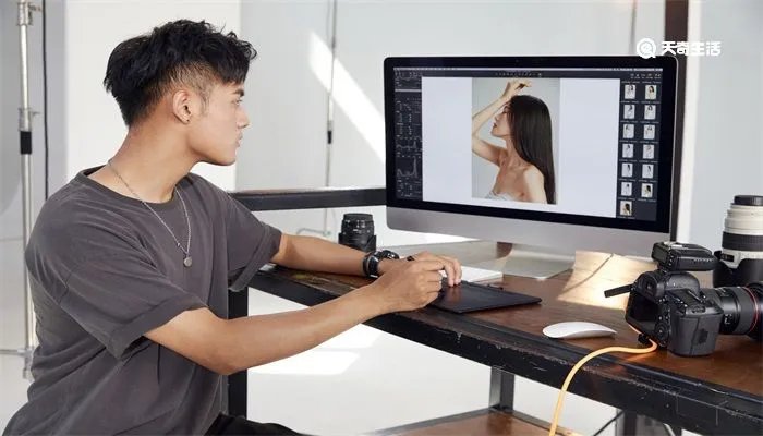 照片怎么拼在一起