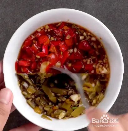 青椒鱼的做法川菜视频