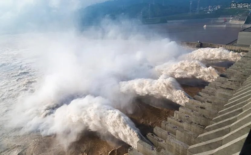 三峡集团总部迁回武汉 助力湖北打造千亿级产业集群