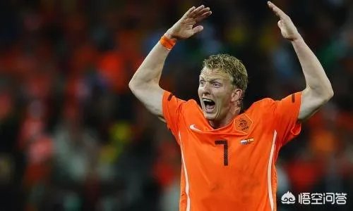 世界足坛有哪些著名的防守型前锋？