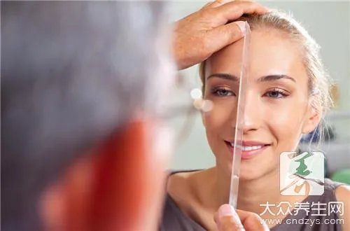 做隆鼻手术痛吗