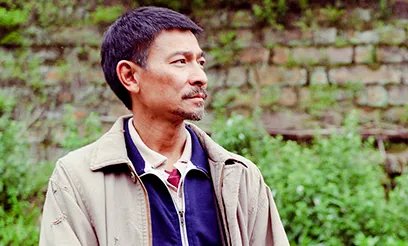 《失孤》原型不愿离开养父母，律师指出：有养育之恩仍是犯罪，你怎么看？