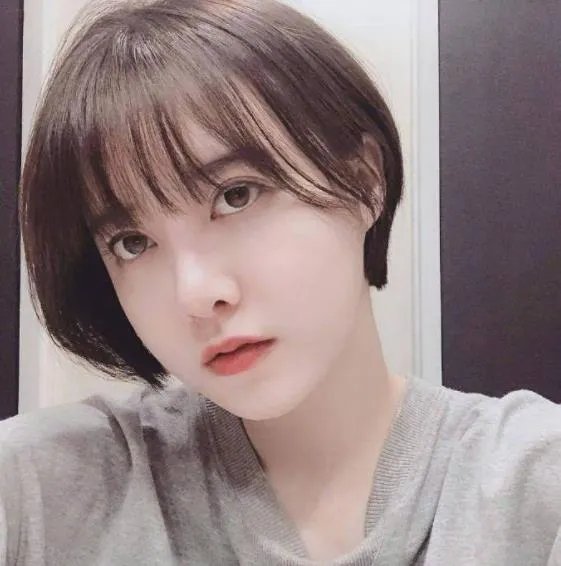 具惠善短发造型嫩如学生妹：谁能看出这是34岁的女人