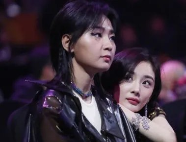 杨幂和周笔畅的关系似乎很好，是因为杨幂粉周笔畅吗?