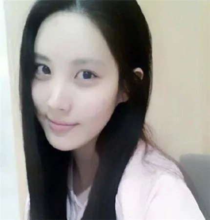 少女时代徐贤素颜照曝光 清纯淡雅美貌身材丰满获赞