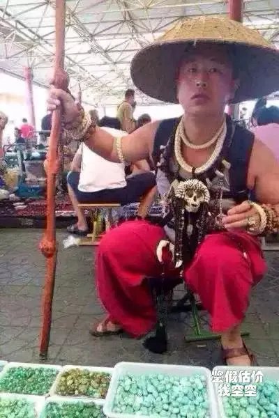 北京潘家园文玩四大天王分别是谁？