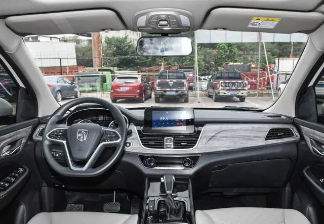 6万左右买哪个牌子的MPV好？