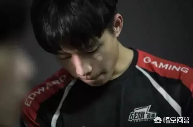 厂长微博意味深长，暗示要退役，老WE五人或将全部告别赛场，你怎么看待明凯的选择？