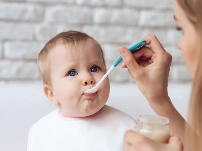 心脏突然跳的很快是怎么回事