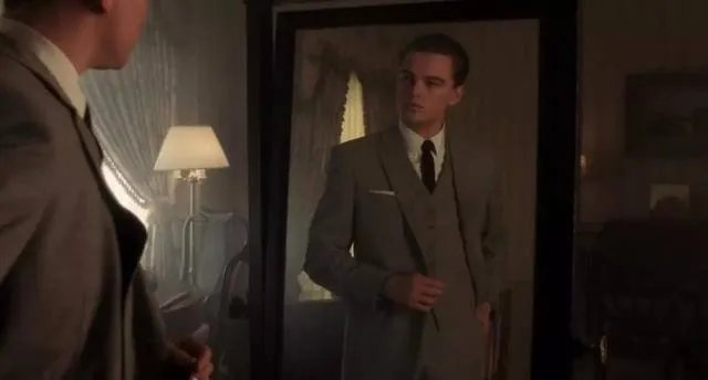 莱昂纳多在《猫鼠游戏》中的表现如何？