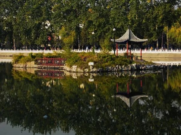 海子公园的介绍