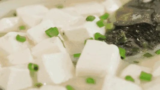 怎样熬鲫鱼汤？