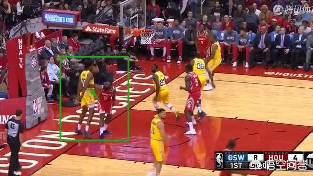 杜兰特偷袭卡佩拉，毫无巨星风范，网友怒喷欺软怕硬，对此你怎么看？