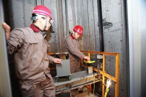 上海三菱电梯怎么调故障代码