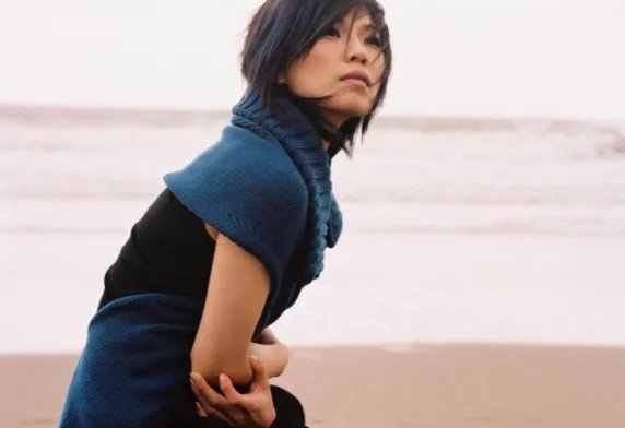 明明是两个人电影我却始终不能